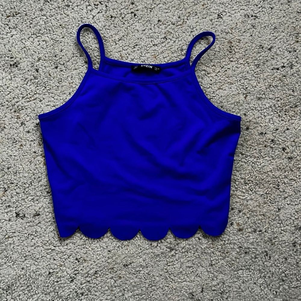Scalloped Edge Crop Top